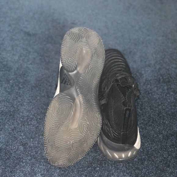 Adidas - Picture 3 of 4